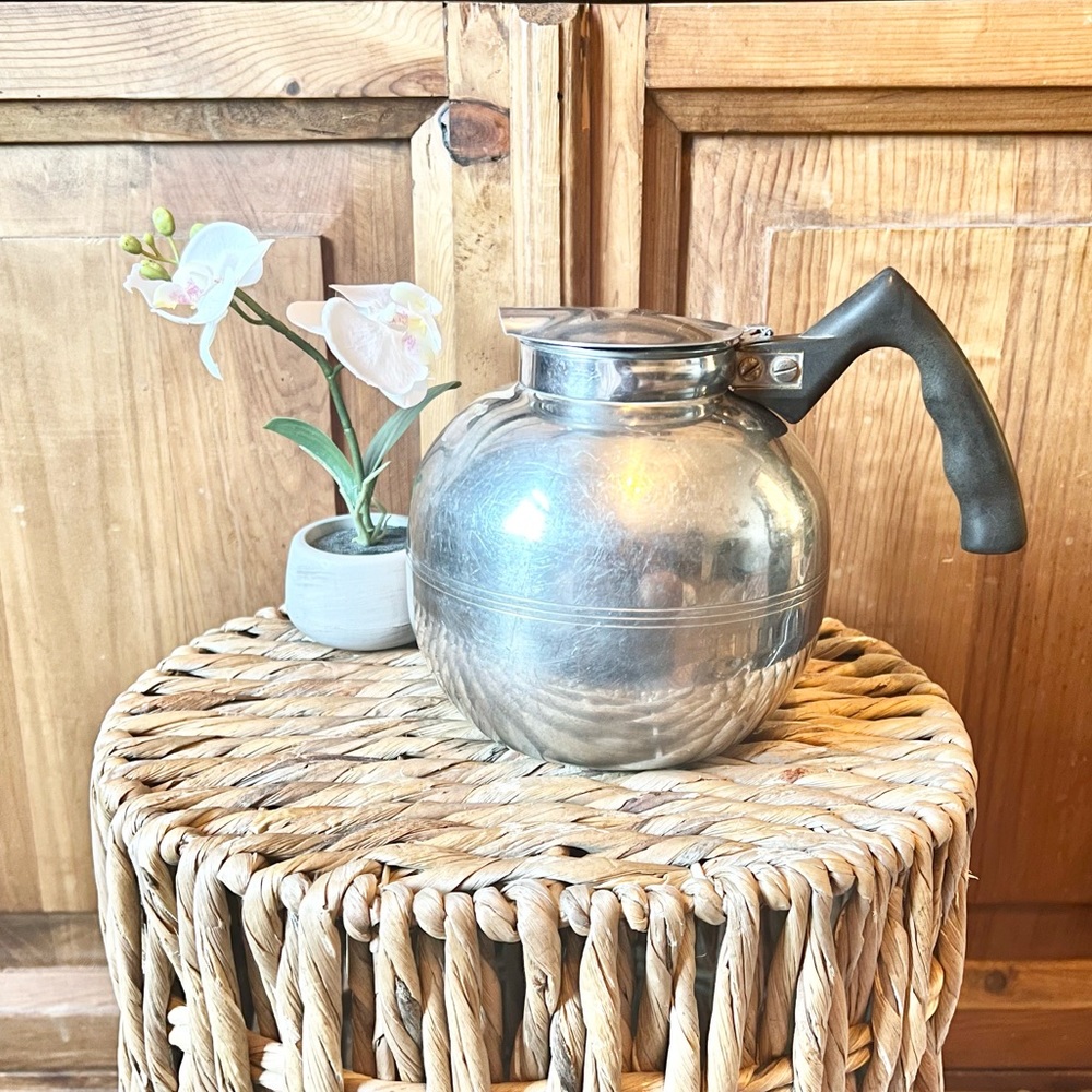 Vintage Nicro Stainless Steel USA Chicago Coffee Tea Pot Kettle 1512B